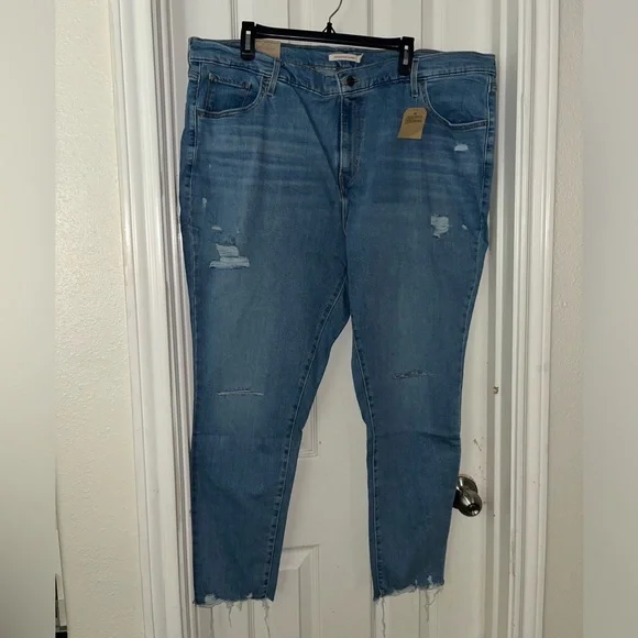 Levi’s 720 high rise distressed skinny jeans - Picture 4 of 11